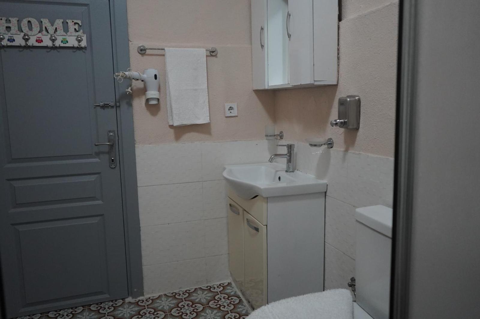 Medellin Apart Hotel Provincia di Istanbul Esterno foto